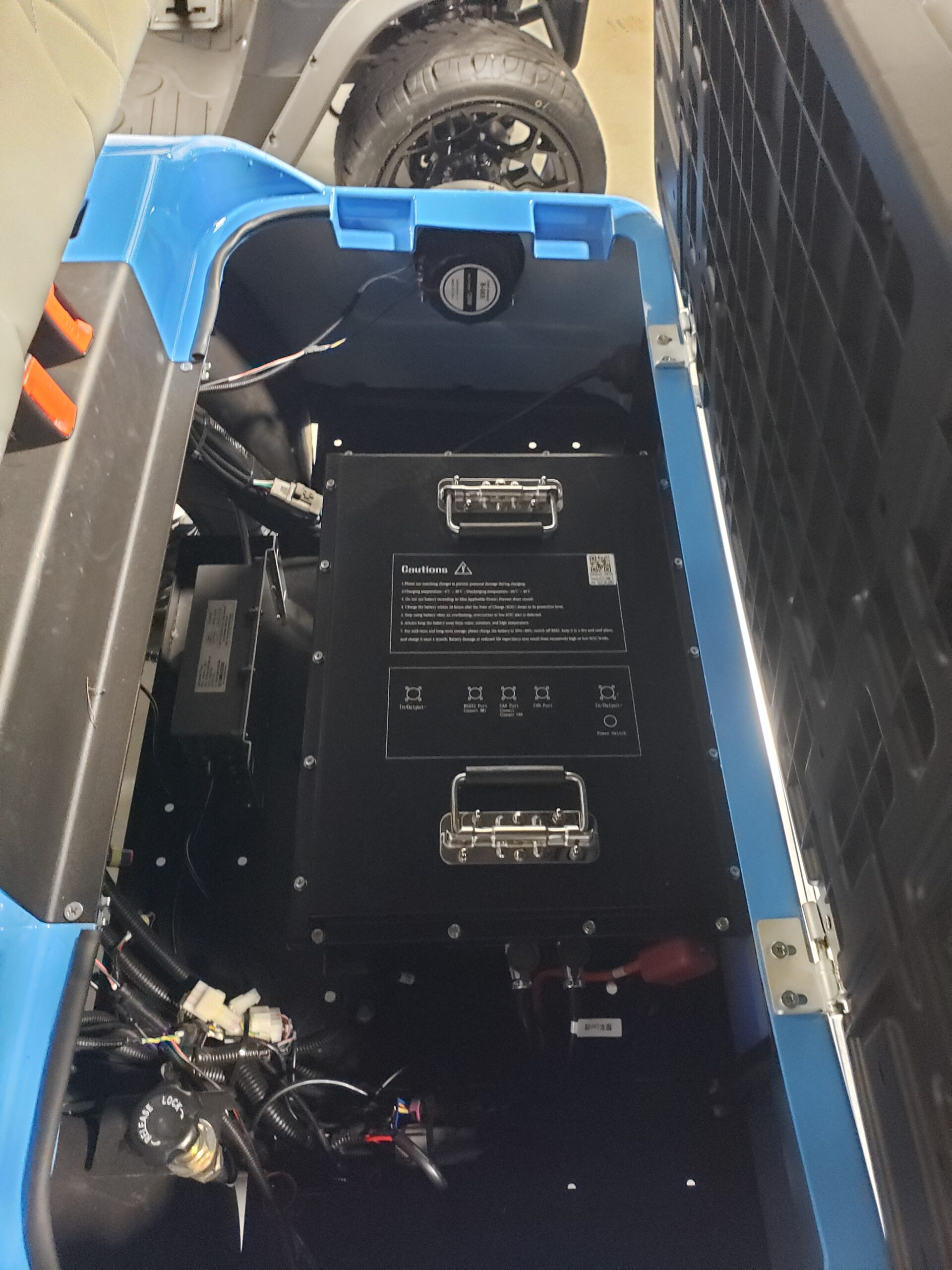 2026 Solana Model F 2+2 - Lithium - Image 3