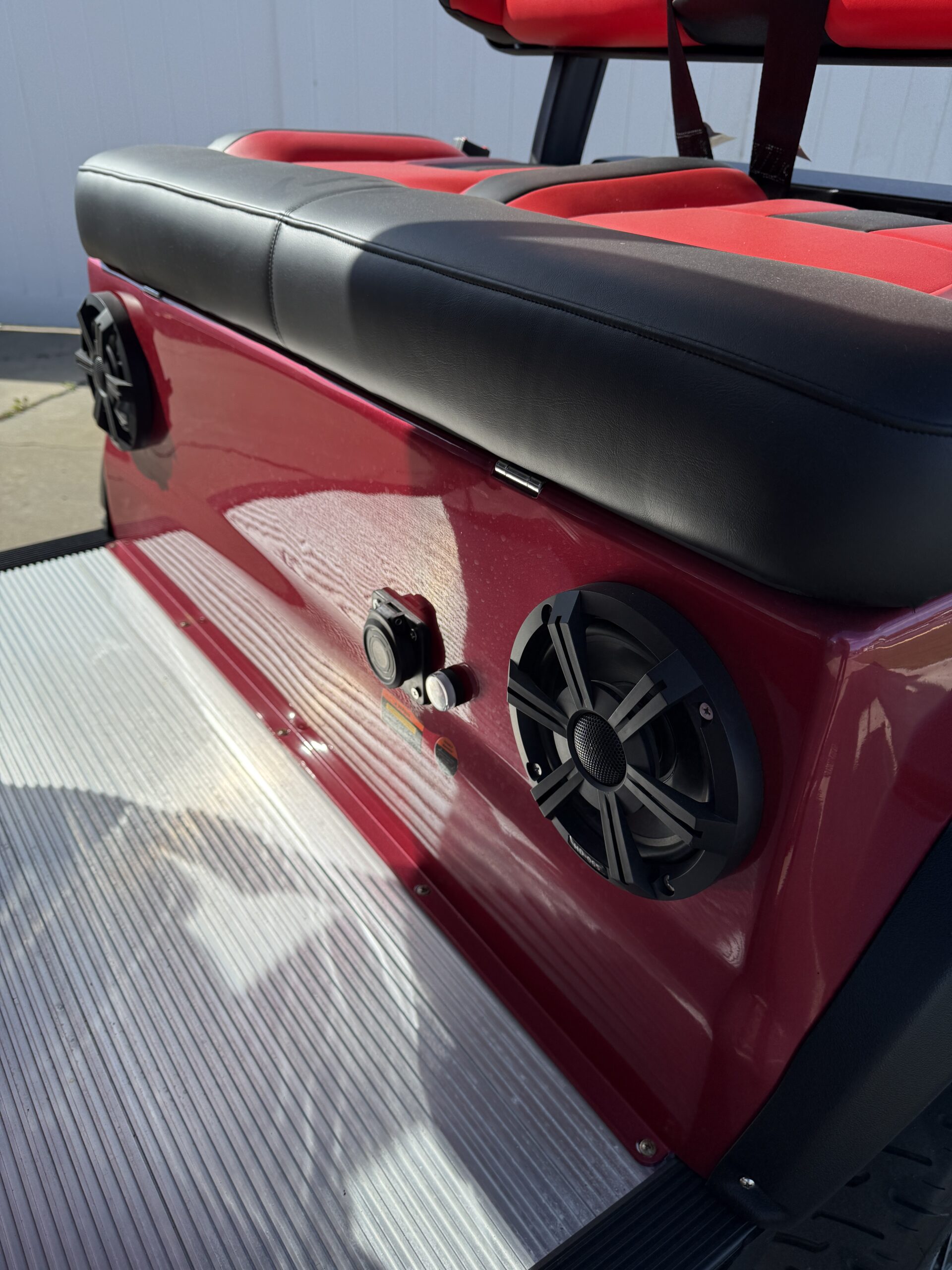 2025 Solana XA 4 Forward - Lithium - Image 3